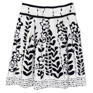 Claudia Richards A-Line Skirt‎ Womens M Black Floral Scandinavian Print Midi